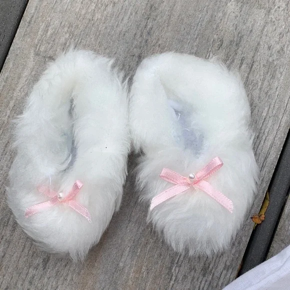 Samantha Parkington American Girl Pleasant Dreams Pink and White Doll Outfit Set - Picture 2 of 8